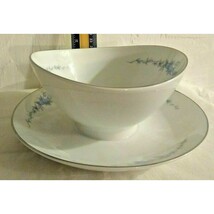 Royal Hostess Annabelle #5604 Gravy Bowl w/Drip Plate Silver Rim - $166.99 MXN