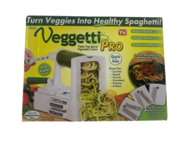 AS SEEN ON TV !  VEGGETTI PRO Table Top Spiral Vegetable Cutter: Kitchen - £15.43 GBP