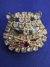 Vintage Goldtone Rhinestone Cat Pin w/green Eyes, Ears and a Red Nose is - £11.93 GBP