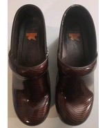 Dansko Size 38 Leather (Brown Wooden Look) Slip Resistant (Date 4-5-12) - $42.16 CAD