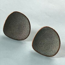 Vintage Large Slightly Dished Gray Granite Enamel Solid Copper Rounded Triangle  - £10.34 GBP