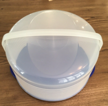 Tupperware Cake Taker Carrier 12 inch Cobalt Blue Base EUC - $62.23 CAD