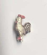 Vtg Red Rooster Gold Tone Lapel Pin Vending Machine Charm .75&quot; x .5&quot; Pin A1-1 - £6.28 GBP