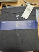 GAP Men&#39;s 2 Pc Pajama Set of Henley Top &amp; Short, Black medium - $401.74 MXN