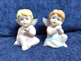 Vintage Pair of Homco 1430 Angel Cherub Figurines Porcelain Gold Trimmed Wings - £20.92 GBP