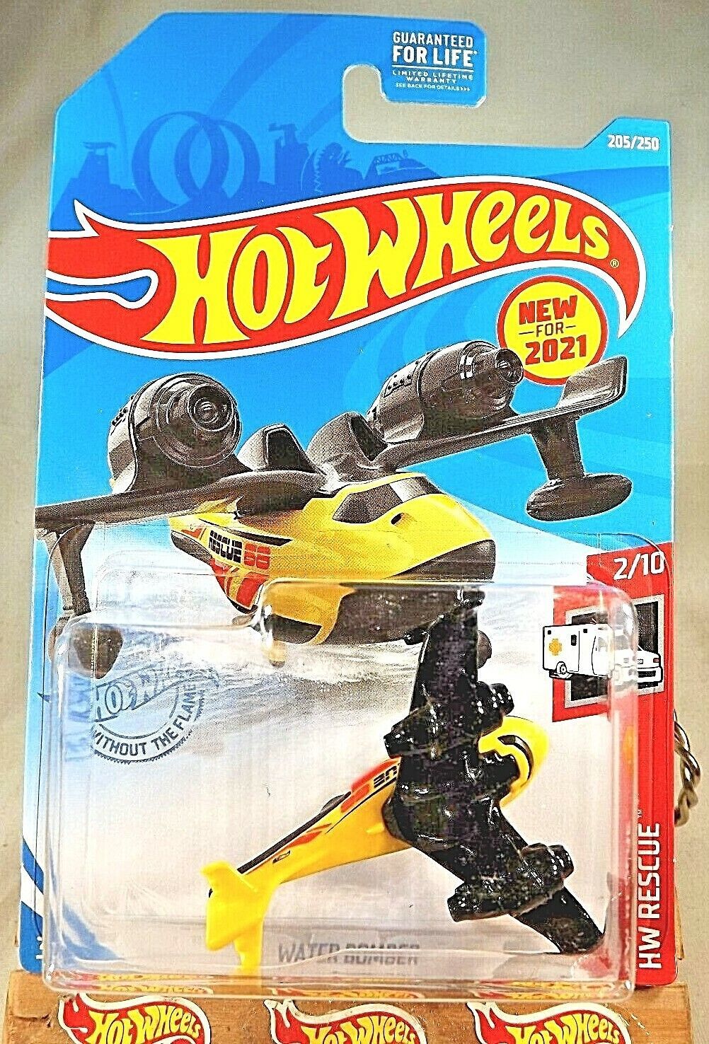2021 Hot Wheels #205 HW Rescue 2/10 WATER BOMBER Yellow - Black