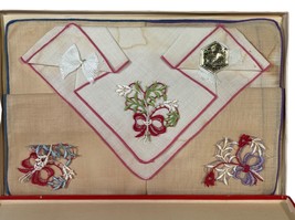 Vintage Boxed Set of Orlana Swiss Style Kerchiefs Embroidered - £8.85 GBP