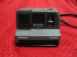 Vintage Polaroid Impulse Grey Instant Camera 600 Type Film - Made In US ... - €42,51 EUR Vintage Polaroid Impulse Grey Instant Camera 600 Type Film - Made In US ... - €42,51 EUR
