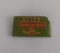 Vintage Kansas The Sunflower State Enamel Lapel Hat Pin - £5.62 GBP