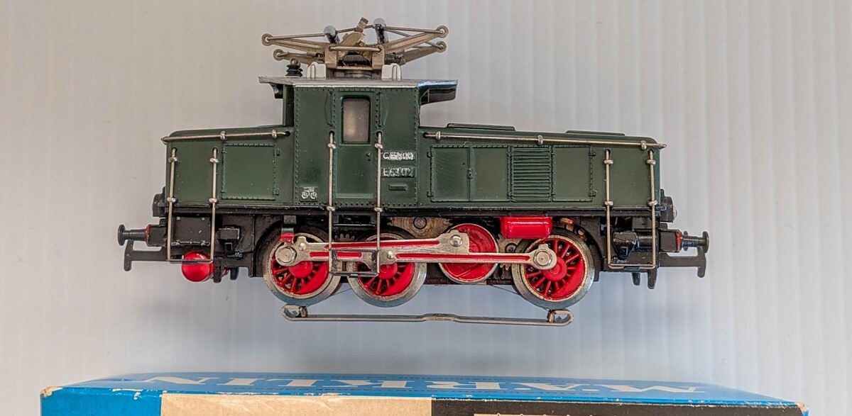 Full-size item image