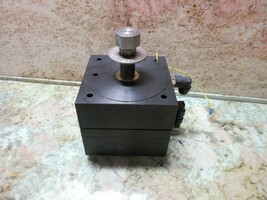 CINCINNATI MILACRON 750 CNC MILL SPINDLE TOOL KNOCK OUT KNOCKOUT AIR CYL... - $213.39