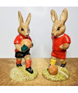 Royal Doulton Bunnykins Goalkeeper &amp; Footballer Player Figurines DB118 D... - €687,32 EUR