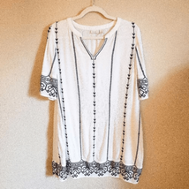 HINGE Black &amp; White Embroidered Shift Dress XS - £11.67 GBP