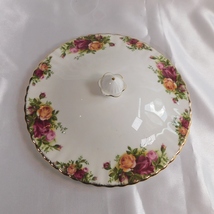 Royal Albert Soup Tureen/Covered Vegetable Bowl Lid in Old Country Roses... - $59.95