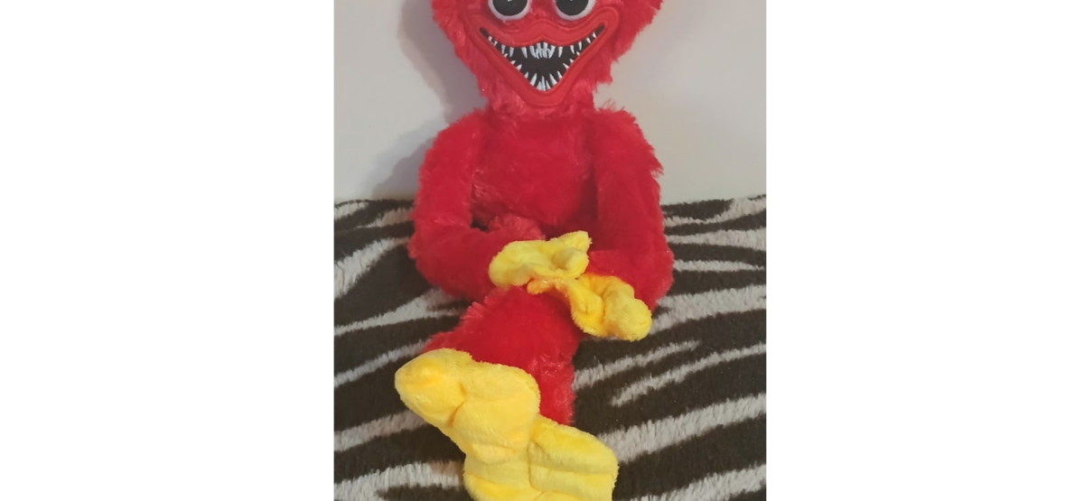 HUGGY WUGGY PLUSH STUFF TOY DOLL GIFT RED COLOR 16&quot; - $15.00
