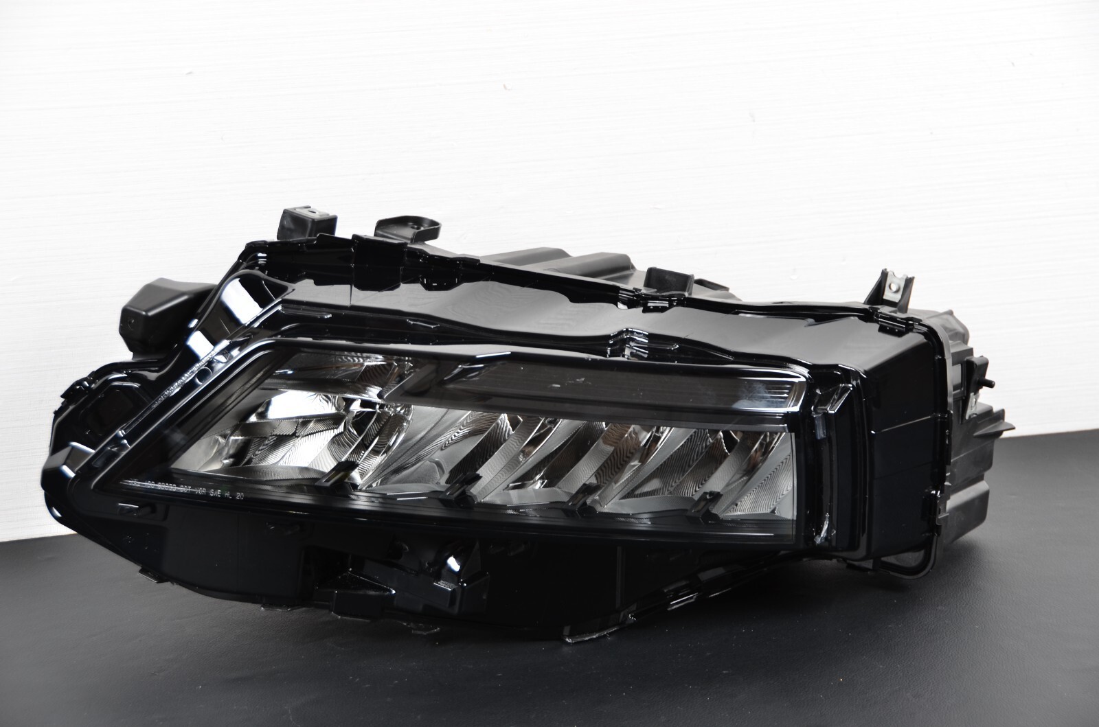2021-2025 Nissan Rogue S Black LED Headlight LH Left Driver Side OEM - $321.75