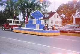 35 mm color slides lot of 2 * Kodachrome 1968 CUB SCOUT Parade Float JEEP - $5.94