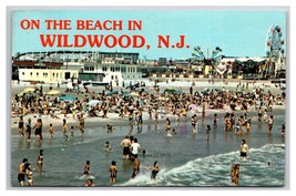 On the Beach Wildwood New Jersey NJ Chrome Postcard Z8 - £3.07 GBP