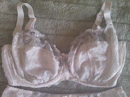 Marks &amp; Spencer underwired bra set  uk 36F  usa 36E  euro 80g  france 95G PEACH - $27.77