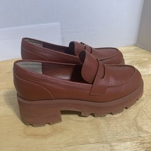 Marc Fisher Ltd Womens LATIKA Flat Sandal Size 7.5M Red Platform Lug Sole - $46.58