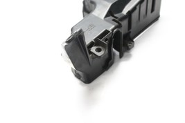 2000-2005 TOYOTA CELICA GT GTS ENGINE BAY RIGHT SIDE ECU BOX LOWER COVER P7042 image 3