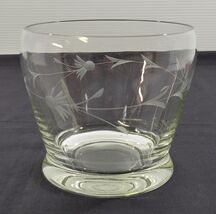 Q) Vintage Etched Flower Wheat Stem Ice Clear Glass Bowl - $9.89