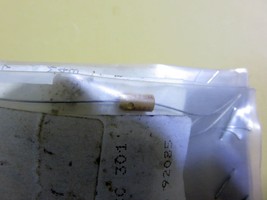 Military Spec 4.7 Uf / 35 V Fixed Capacitor X 5 Pcs - $107.93 MXN