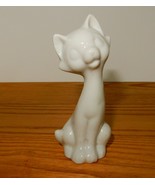 Adorable vintage white ceramic Japan cat figurine - £11.21 GBP