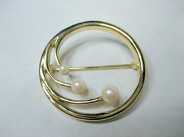 Vintage Monet Gold Tone and  Faux Seed Pearls  Brooch Pin Signed 1.25&quot; - £10.65 GBP
