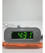 Timex  AM/FM Dual Alarm Clock Radio with 1.2-Inch Green Display Model T2... - €11,36 EUR