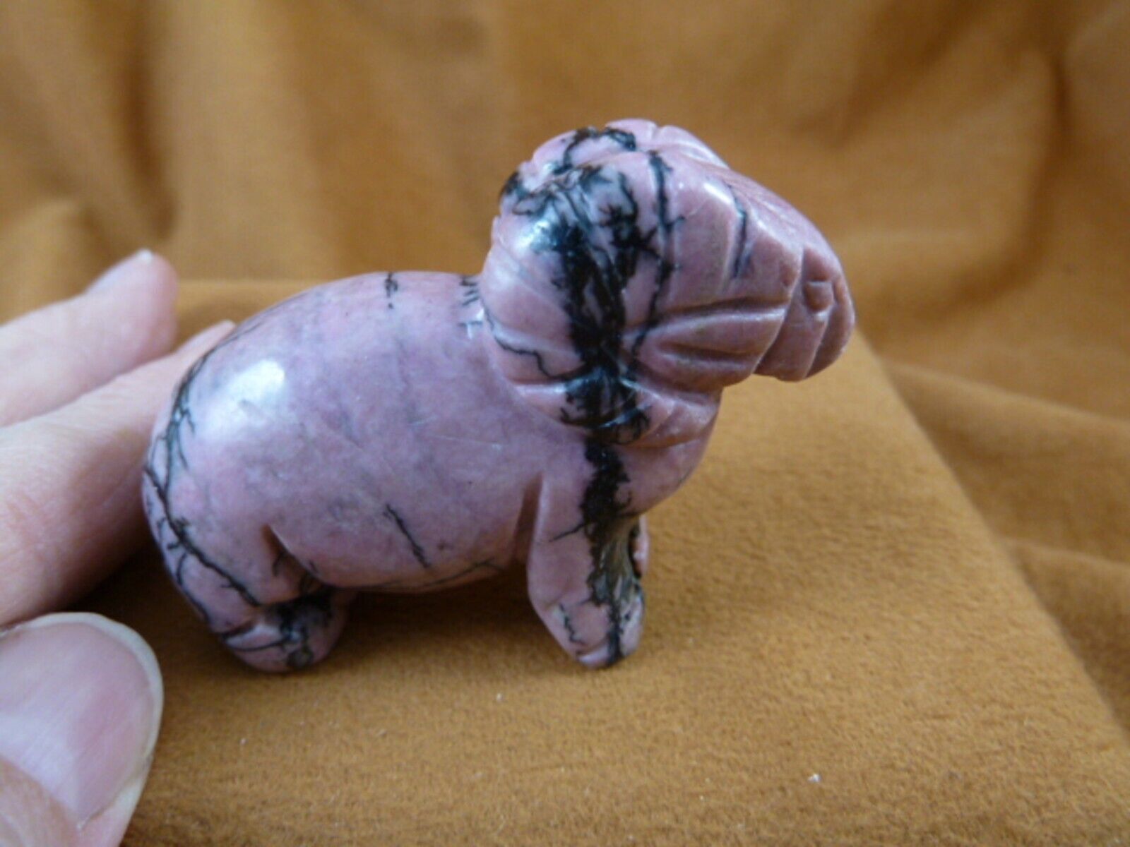 (Y-RAM-722) Pink black rhodonite RAM SHEEP gemstone FIGURINE BIGHORN rams - $23.36