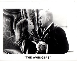 Sean Connery Uma Thurman The Avengers 8x10 Photo K4530 - $5.87