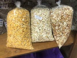 Holiday Popcorn - Kettle Corn - Cheese - Caramel - £62.54 GBP