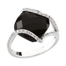 Authenticity Guarantee 
Black Onyx and Diamond Ring 14K White Gold Size 7 - £978.66 GBP