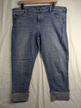 Gap Jeans Womens 16R Blue Straight Cuff Cropped Denim Measures 28 x 23.5 - $11.29