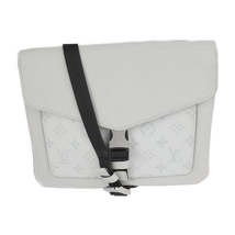 Louis Vuitton Flap Messenger Shoulder Bag - £1,623.17 GBP