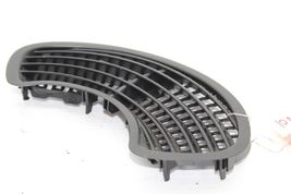 09-15 MINI COOPER S Upper Dash Air Vent F1951 image 3