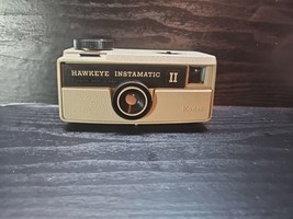 Vintage Hawkeye Instamatic 2 Kodak Camera Uses 126 Film - £7.58 GBP
