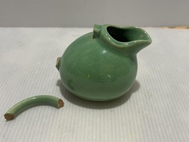 VINTAGE MINIATURE FARM GREEN POTTERY BALL PITCHER CRE - $139.92 MXN