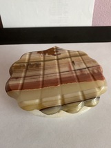 Vintage Clam Shell Shaped Onyx Alabaster Marble Jewelry Trinket Box Hinged Lid - £19.97 GBP