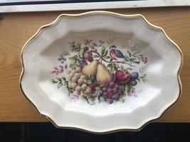 Avon Nature Bountiful Ceramic Plate (1976) 22K Gold Trim. - $5.80 CAD