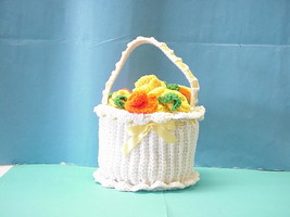Crochet White Basket 7-1/2&quot; w/ Yellow and Orange Flowers - £11.10 GBP