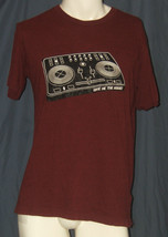 Give me the Noise Men&#39;s Maroon S Small T-Shirt Turntables DJ Vinyl Record Worn - £5.30 GBP