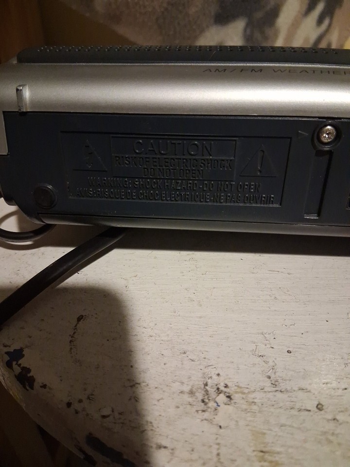 Emerson Radio AM/FM Weather Band Portable Radio Digital Clock Emergency Item image 11
