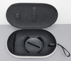 Genuine Oculus Quest 2 VR Carrying Case image 6