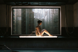 Ghost In The Shell Scarlett Johansson Barefoot By Skyline 24X36 Poster - £23.18 GBP