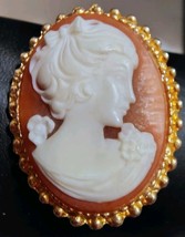 Lovely Vintage Cameo Pendant Brooch Pin - $265.06 MXN