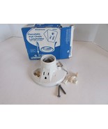 Leviton Porcelain Pull Chain Lampholder w/U Ground Outlet New in box Socket - $12.15 CAD