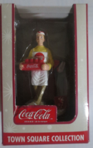 Coca-Cola Town Square Cokes and Speaker 2003 - £6.62 GBP