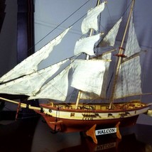 Ship Model Building Kit Retro Sailboat Miniature - £38.20 GBP